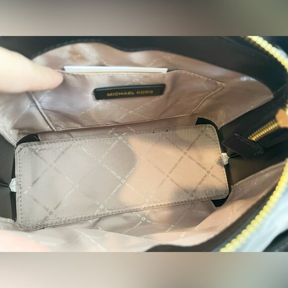 🔥NeW! Michael Kors Emilia Small Satchel & Wallet Set - Picture 8 of 12